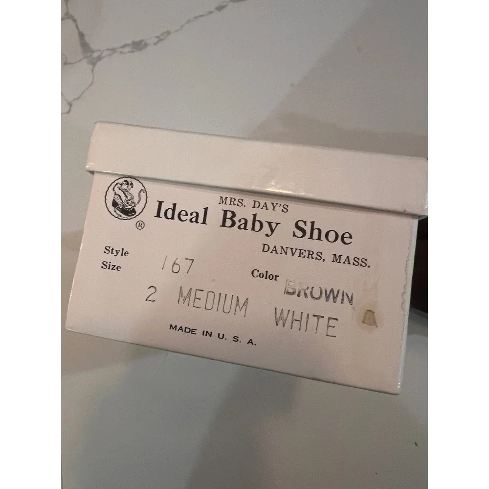 Vintage Mrs Day's Ideal Baby Shoe Co Brown Suede Sneakers 167 Size 2 Medium